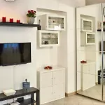 Apartman La Perla Sul Di Con Parcheggio Como